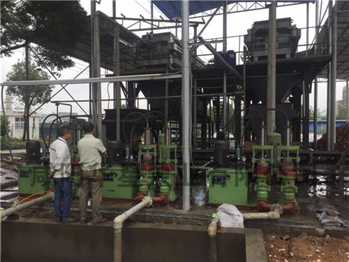 打樁污泥行業(yè)咸陽柱塞泵客戶使用現(xiàn)場(chǎng)2 打樁污泥行業(yè)咸陽柱塞泵客戶使用現(xiàn)場(chǎng)2